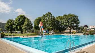 Swimming pool Neunkirch