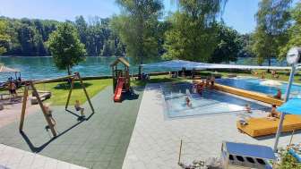 Swimming pool Dachsen