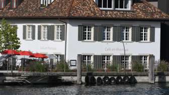 Café on the Rhine Quay