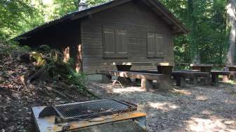Wegenbach hut with barbecue area