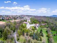 View from above of Herblingen Castle and the village of Stetten behind it.