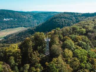 Schleitheim Randenturm A metal observation tower rises out of the hilly forest. This is the Schleitheim Randenturm.