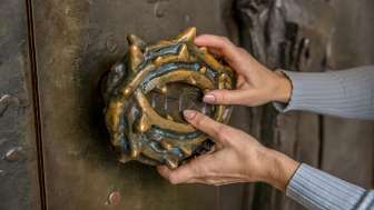 Guided tour of Schaffhausen's old town for the visually impaired