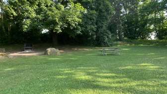 Barbecue area Dreispitz hard court
