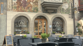 Steineria Café & Bakery